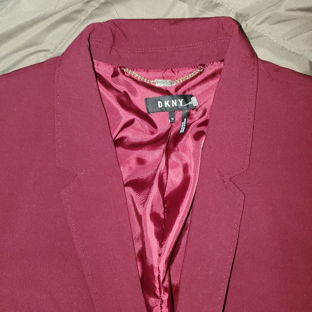 Dkny  Burgundy blazer